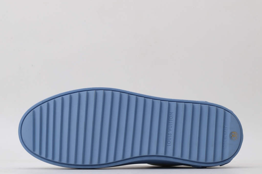 L*V SNEAKER